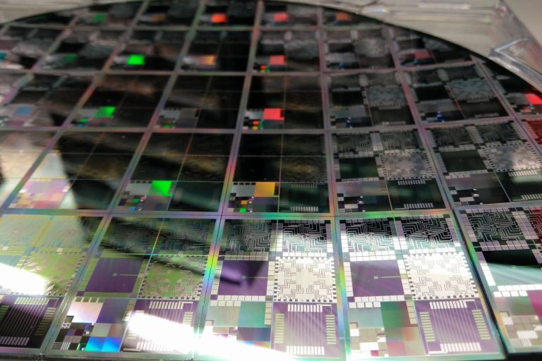 South Korea Chip Exports Surge 20% on Cloud Demand