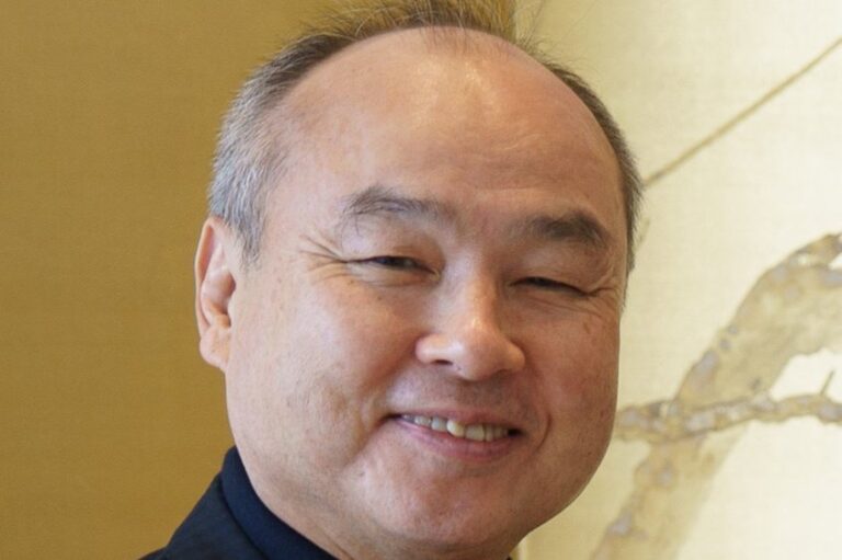 Japanese tech giant Softbank launches 5G service