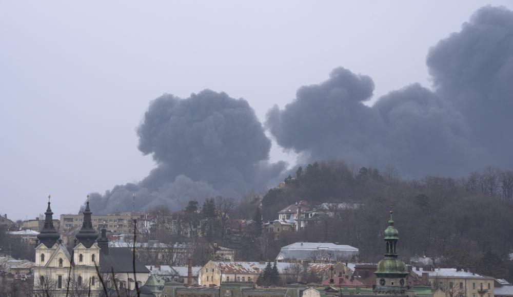Russians shift focus from Kyiv, scaling back goals in war?