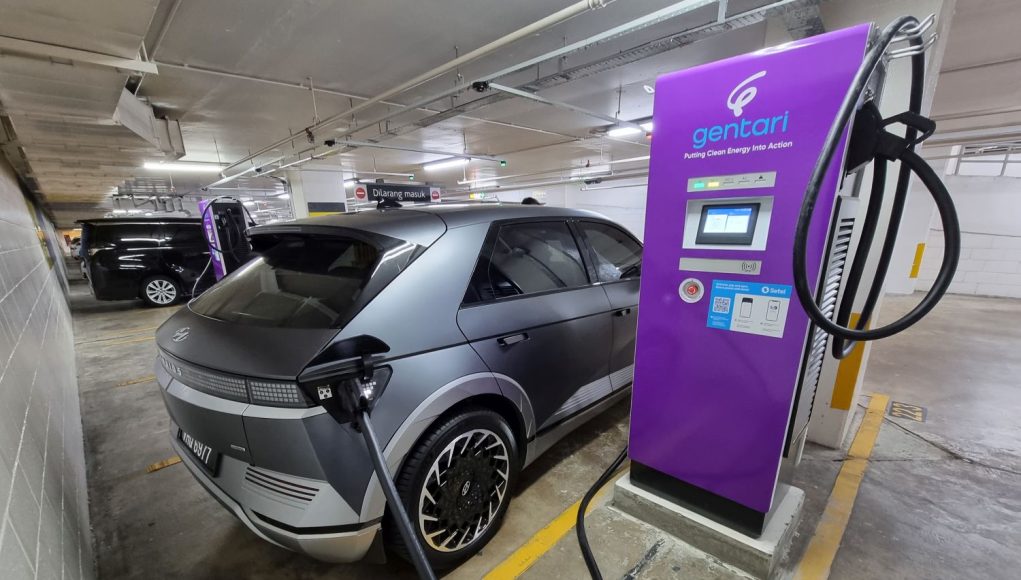 Maybank introduces financing solution for EV, hybrid users