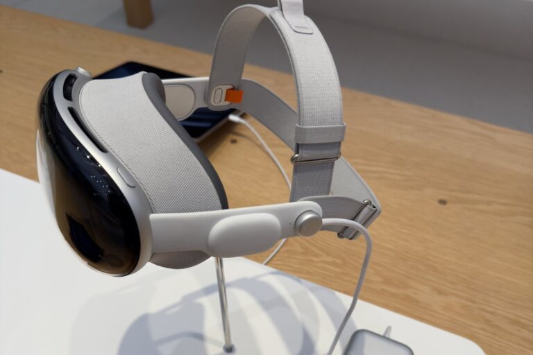 Apple Unveils visionOS for Vision Pro Headset at WWDC23