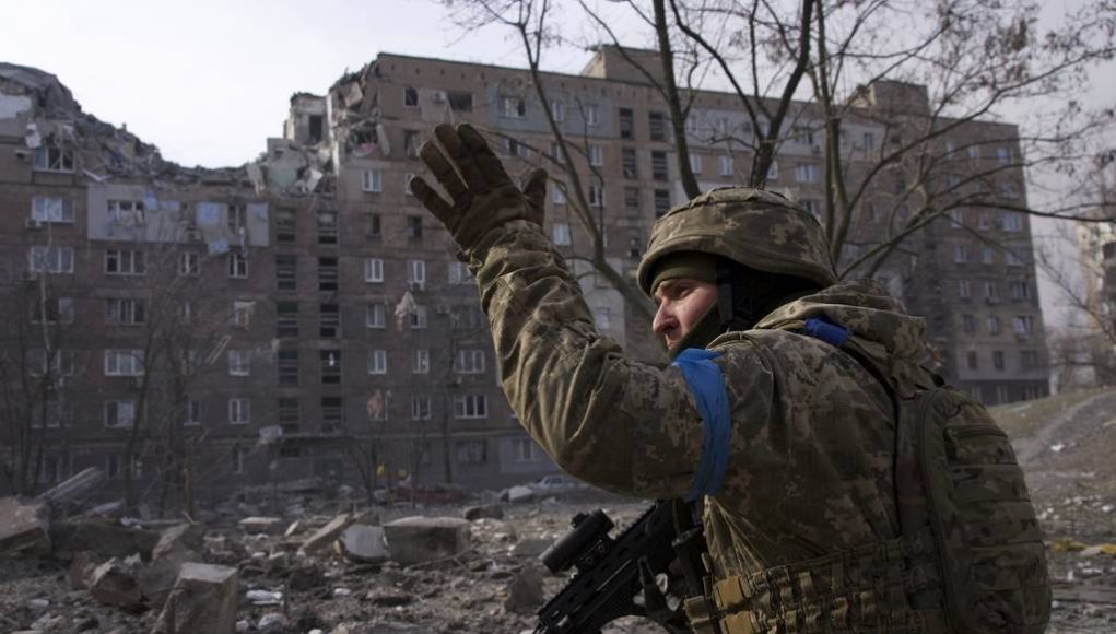Russian airstrike hits base in western Ukraine kills 35