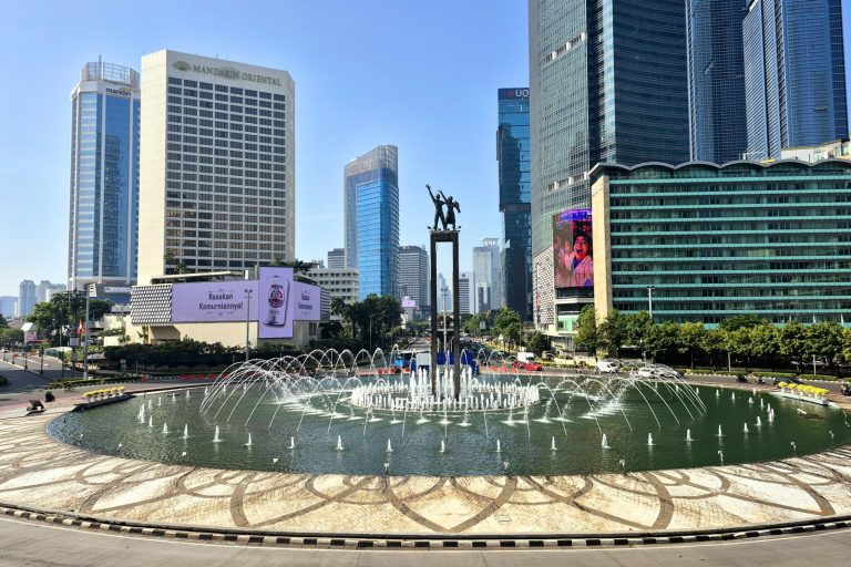 Jakarta Mosque Bombing Injures 96, Teen Suspect Held