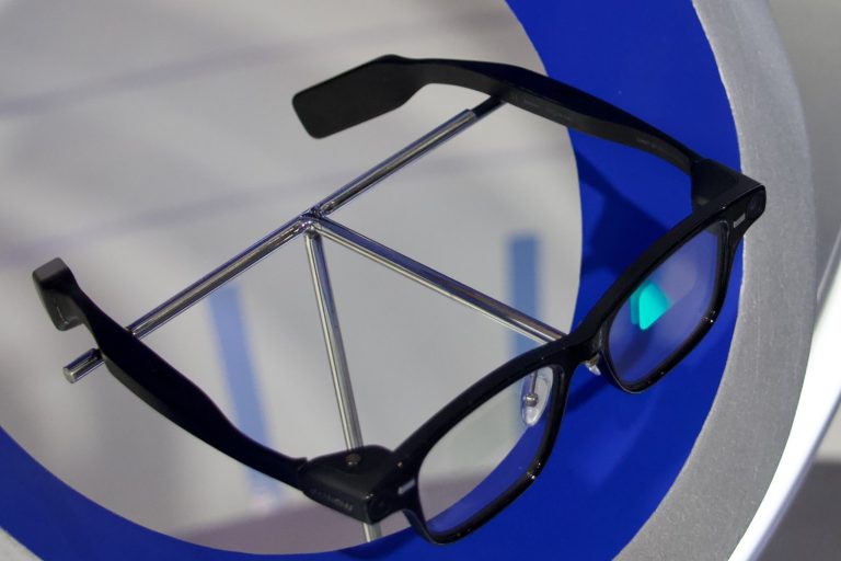 Facial Recognition Smart Glasses Risk False Positives