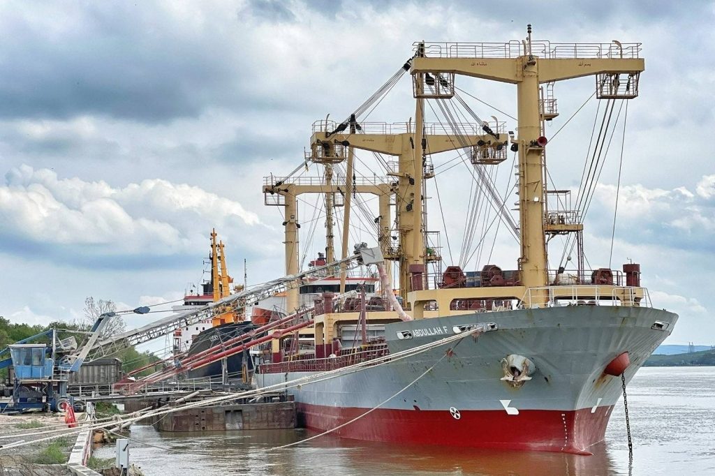 Ukrainian Strikes Aim to Restore Black Sea Grain Exports