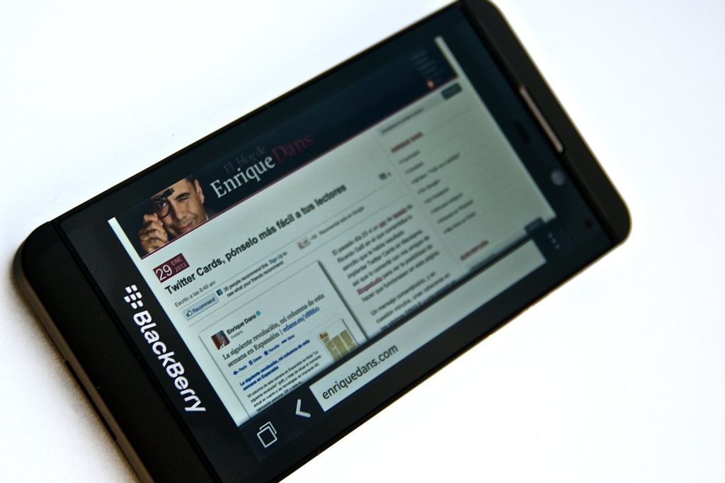 BlackBerry Z10 Failure Forced 4,500 Job Cuts, Software Pivot