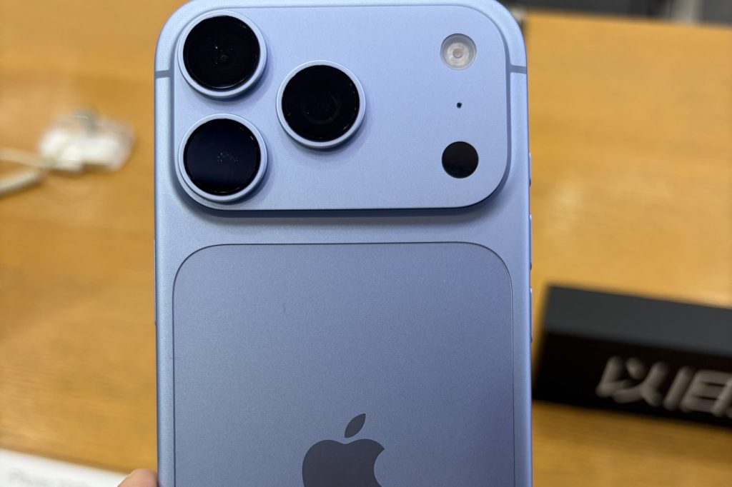 Consumer Reports Finds iPhone 18 Pro Models Predictably Excellent