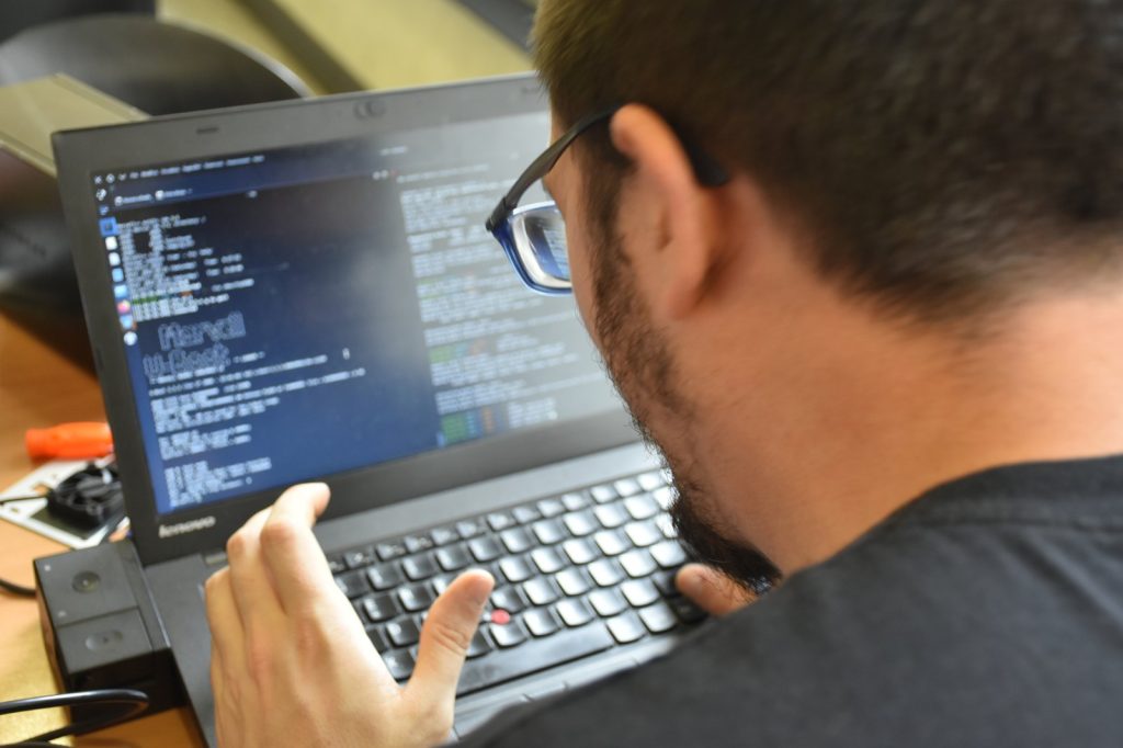 AI Enables Ransomware Gangs to Automate Target Selection, Encryption, and Ransom Negotiation