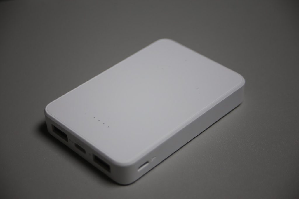 MATECH Unveils USB-C Integrated Mobile Battery: Just Plug into Your Smartphone, Declutter Your Bag