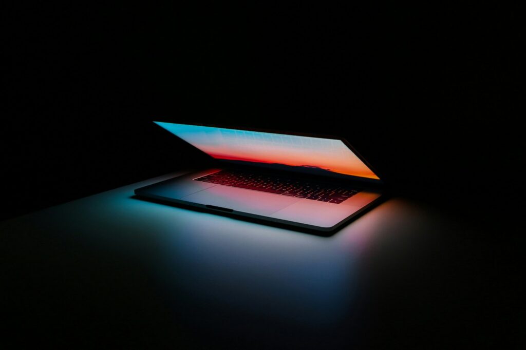Fujitsu Unveils FMV Note U UX-L3 as World's Lightest 14-Inch Laptop with Intel Core Ultra 7