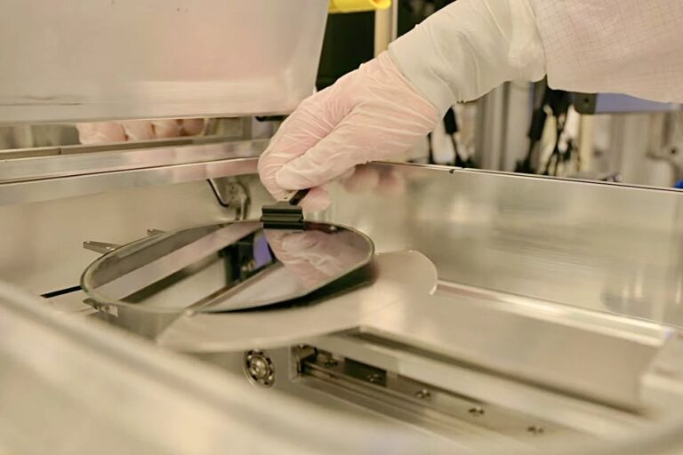New York Semiconductor Fabs to Create 3,000 Jobs and Boost State Economy