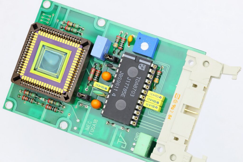 How Imec Bridges the Gap Between Academic Research and Semiconductor Manufacturing
