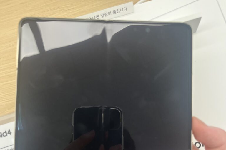 Foldable Hinges and Ultra-Thin Glass Face Durability Tests as Apple Scales Production