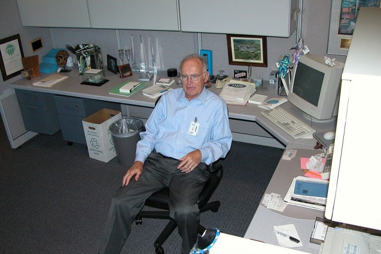 From 2,300 Transistors to Billions: How Moore’s Law Shaped Computing and Faces Physical Limits